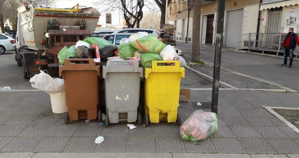 SAN SEVERO(FG):LA RACCOLTA RIFIUTI NON VIENE EFFETTUATA DA GIORNI 1 B5DFA160 3D0D 4522 9D21 567DF738D501