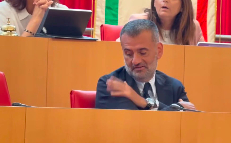 Bari Consiglio Regionale:Sanità pugliese, scontro in Consiglio sul disavanzo opposizioni all'attacco, la maggioranza difende la gestione 1 47B604A2 F7F3 4D4E 9485 56A7F4DB66C0