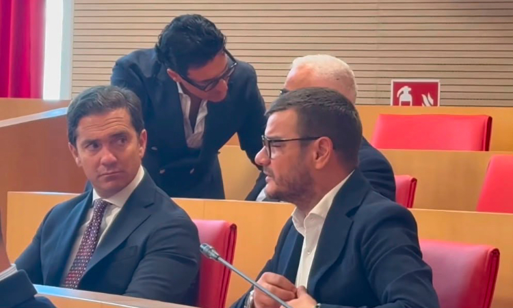 Bari Consiglio Regionale:Sanità pugliese, scontro in Consiglio sul disavanzo opposizioni all'attacco, la maggioranza difende la gestione 3 image 62