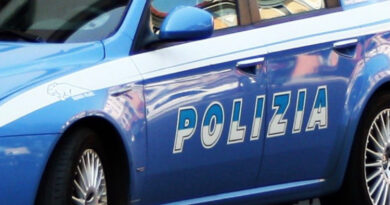 Cerignola(FG):Tre colpi di pistola contro l’auto di un imprenditore, la criminalità alza il tiro per far capire che non si scherza Cerignola(FG):Tre colpi di pistola contro l’auto di un imprenditore, la criminalità alza il tiro per far capire che non si scherza