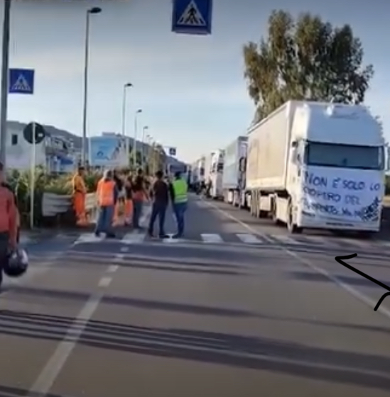 Foggia:Capitanata in ginocchio, la protesta rischia di bloccare il territorio scaffali vuoti e trasporti fermi 7 image 39
